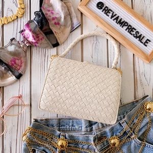 VINTAGE BOTTEGA VENETA PEARL LEATHER KOI FISH INTRECCIATO EVENING BAG RARE